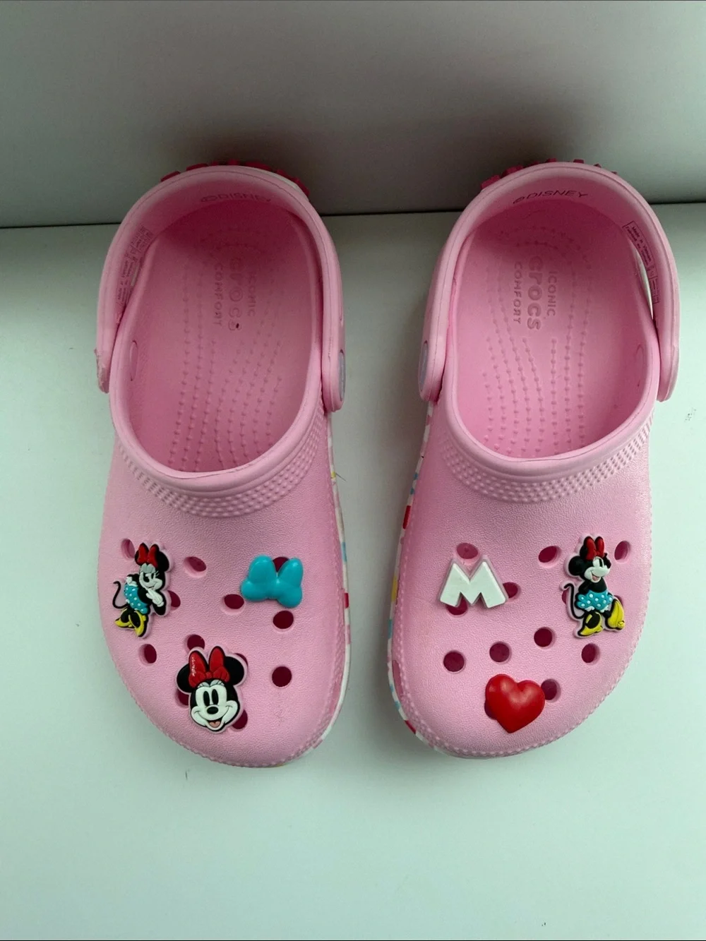 CROCS Kids Pink Minnie Mouse Charm Clogs